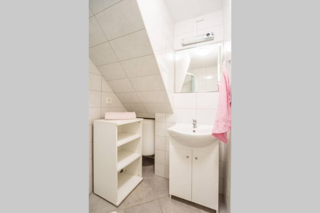 לובליאנה Apartma N'Poznam Tobacna מראה חיצוני תמונה