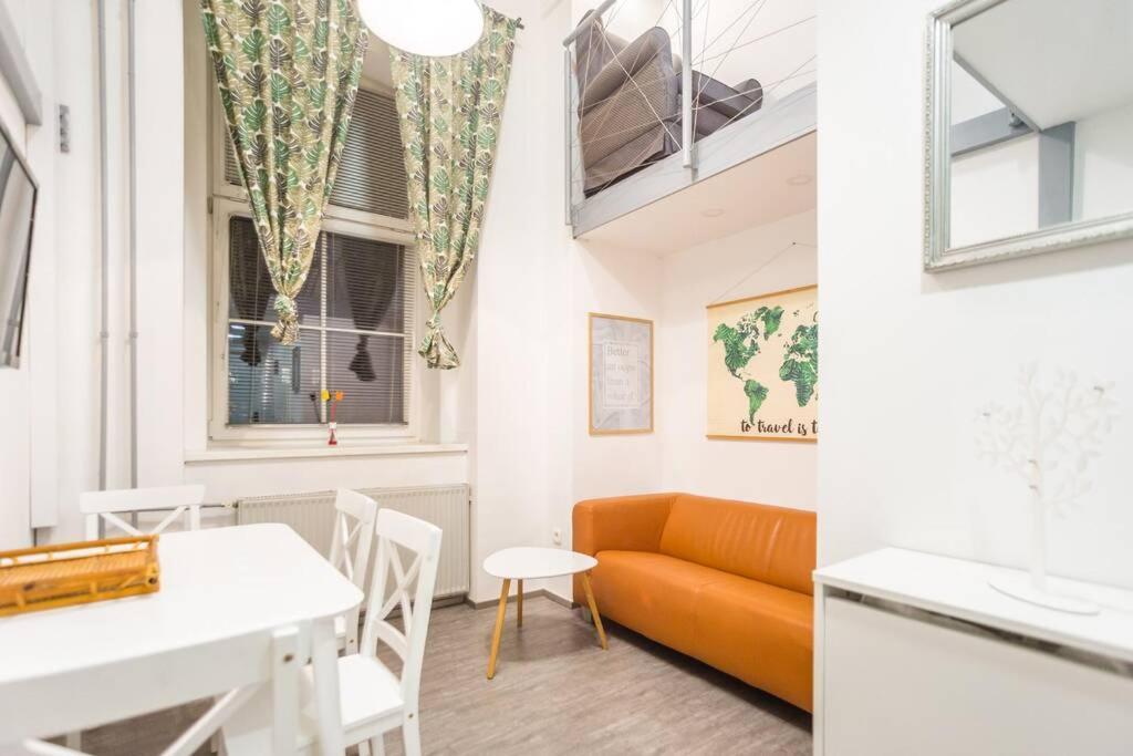לובליאנה Apartma N'Poznam Tobacna מראה חיצוני תמונה