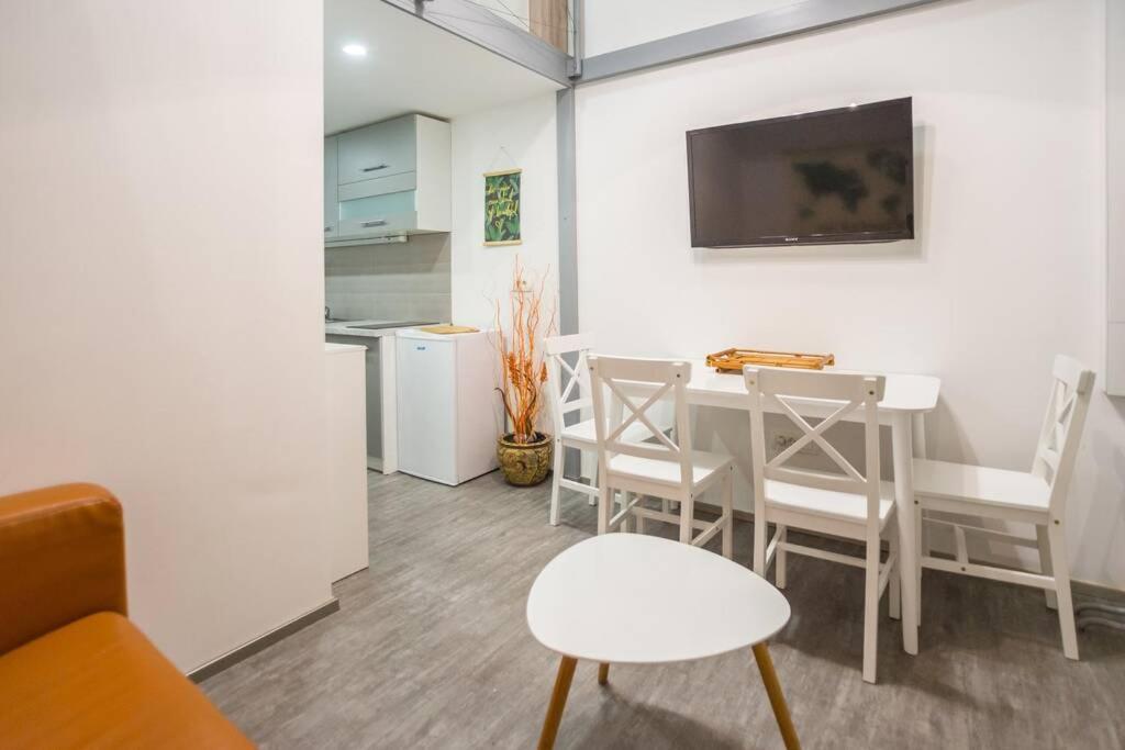 לובליאנה Apartma N'Poznam Tobacna מראה חיצוני תמונה